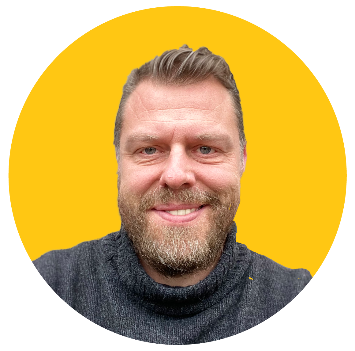 22Q4_Headshot-William-Van-Haevre_Yellow