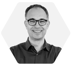 21Q1_ctoAxinom_Johannes Jauch Headshot-01